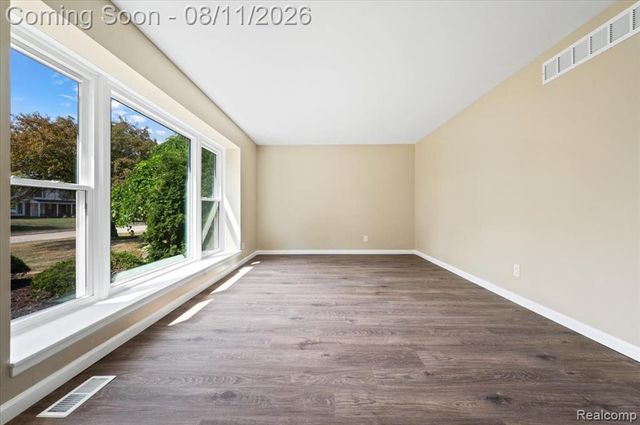 4765 Brockham Way, Sterling Heights, MI 48310