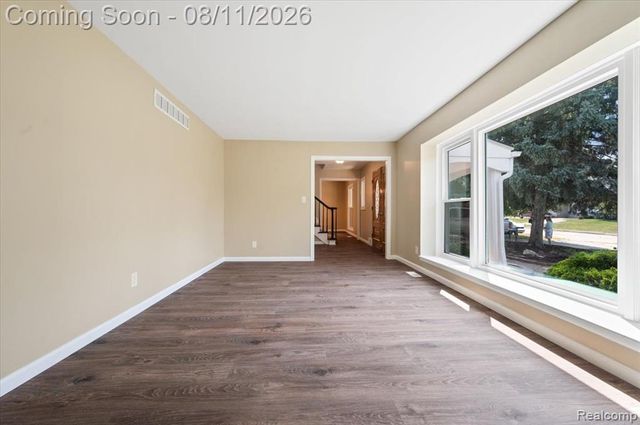 4765 Brockham Way, Sterling Heights, MI 48310