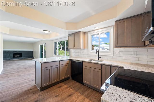 4765 Brockham Way, Sterling Heights, MI 48310