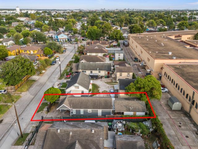 6940 Avenue K B, Houston, TX 77011