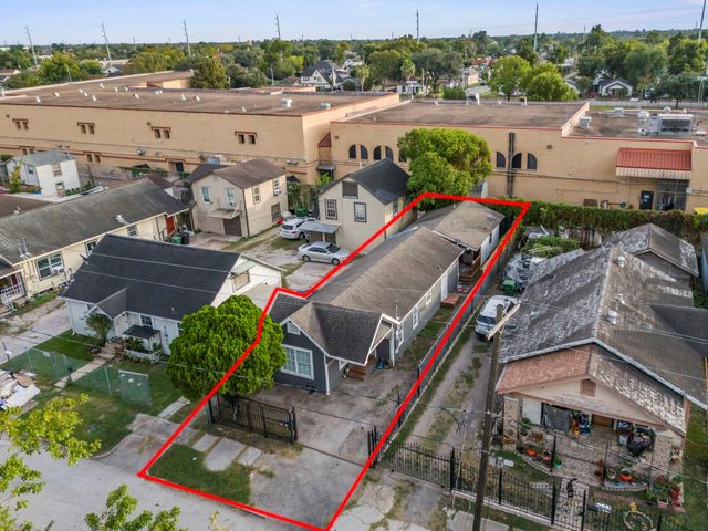 6940 Avenue K B, Houston, TX 77011