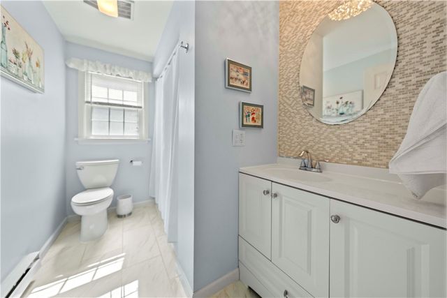 17 Suffolk Street, Perinton, NY 14450