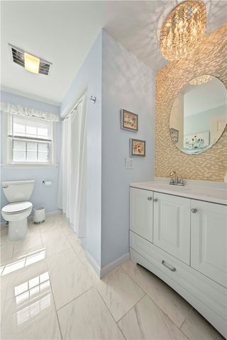 17 Suffolk Street, Perinton, NY 14450