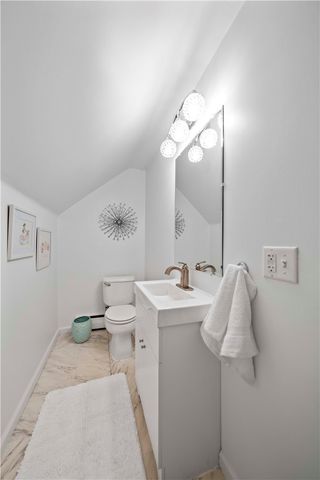 17 Suffolk Street, Perinton, NY 14450