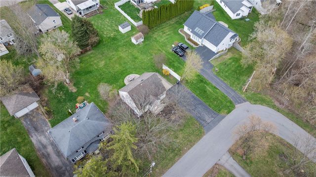 17 Suffolk Street, Perinton, NY 14450