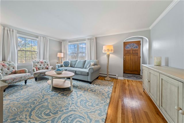 17 Suffolk Street, Perinton, NY 14450