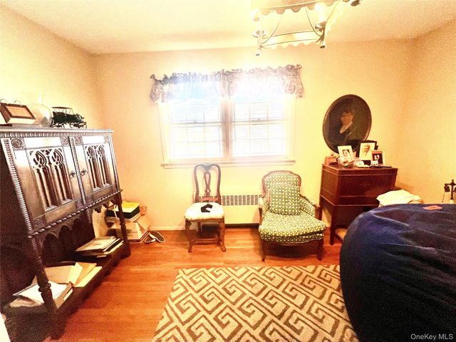 2 Wyckoff Place, Woodmere, NY 11598