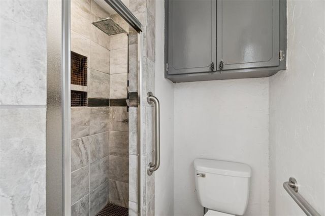 3300 NW 61st Street, Oklahoma City, OK 73112