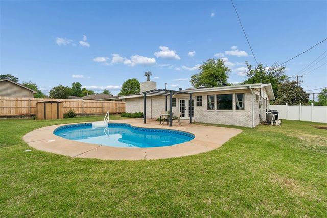 3300 NW 61st Street, Oklahoma City, OK 73112