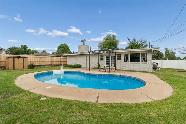 3300 NW 61st Street, Oklahoma City, OK 73112