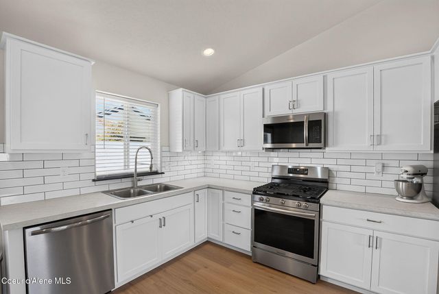 6295 W Bowmore LN, Rathdrum, ID 83858