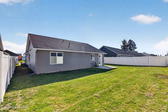 6295 W Bowmore LN, Rathdrum, ID 83858