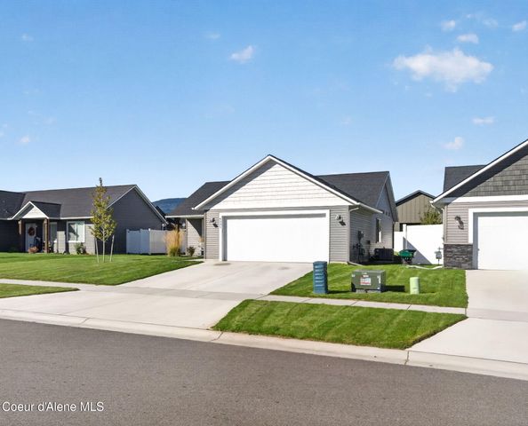 6295 W Bowmore LN, Rathdrum, ID 83858