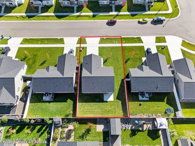 6295 W Bowmore LN, Rathdrum, ID 83858