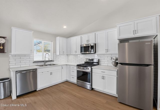 6295 W Bowmore LN, Rathdrum, ID 83858