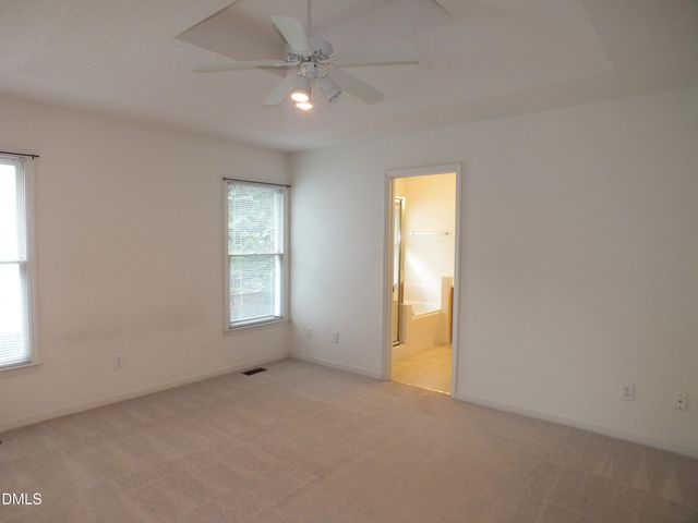 9827 Sovereign Way, Wake Forest, NC 27587