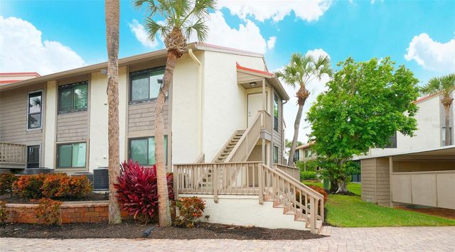 6204 MIDNIGHT PASS ROAD 205, Sarasota, FL 34242