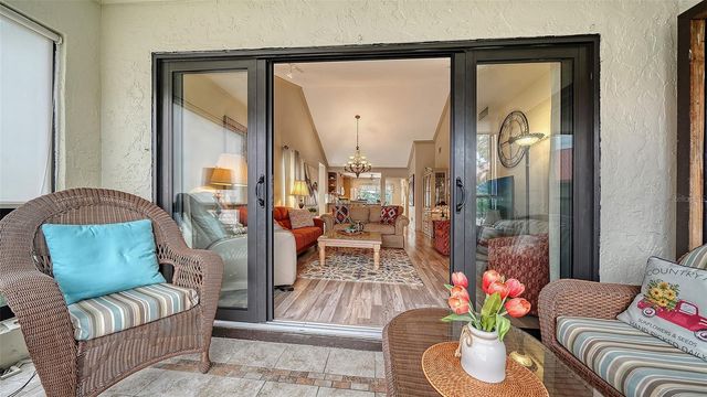 6204 MIDNIGHT PASS ROAD 205, Sarasota, FL 34242