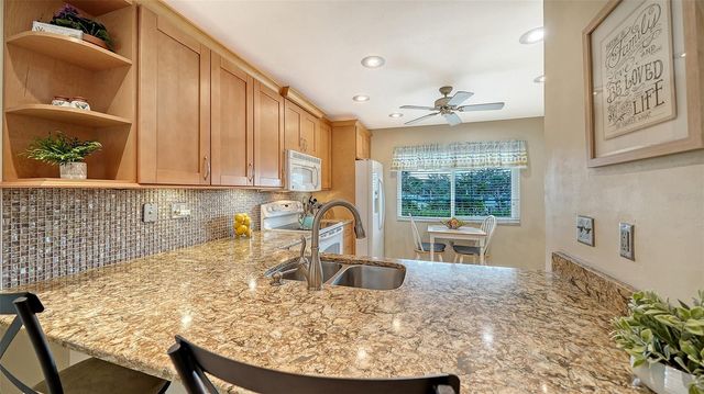 6204 MIDNIGHT PASS ROAD 205, Sarasota, FL 34242