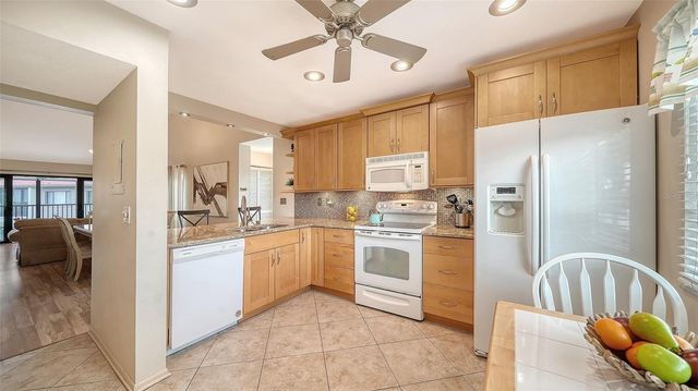 6204 MIDNIGHT PASS ROAD 205, Sarasota, FL 34242