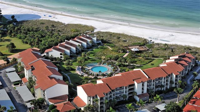 6204 MIDNIGHT PASS ROAD 205, Sarasota, FL 34242