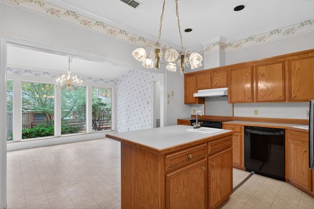 605 Erie Street, Shreveport, LA 71106