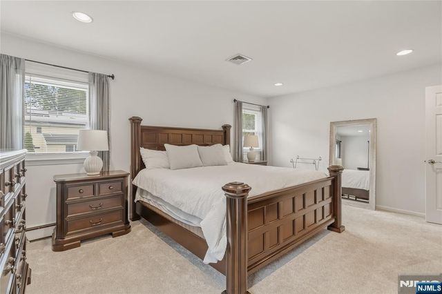 290 McHenry Drive, Paramus, NJ 07652