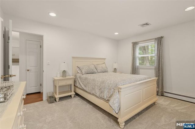 290 McHenry Drive, Paramus, NJ 07652