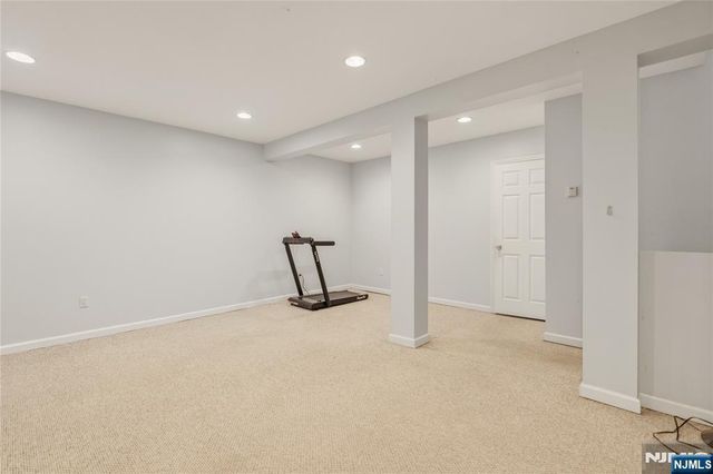 290 McHenry Drive, Paramus, NJ 07652