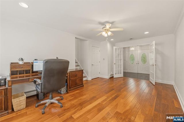 290 McHenry Drive, Paramus, NJ 07652