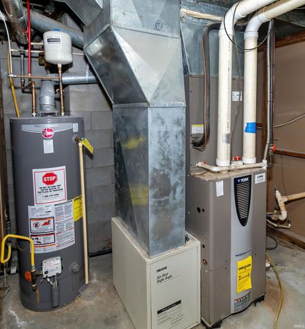 5400 E Powell Avenue, Evansville, IN 47715