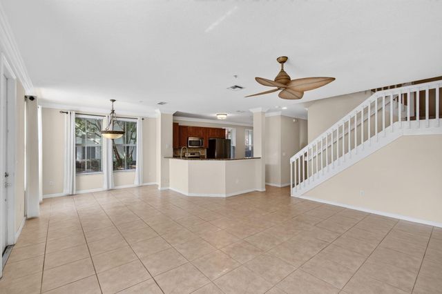 4651 Mimosa Terrace 1212, Coconut Creek, FL 33073