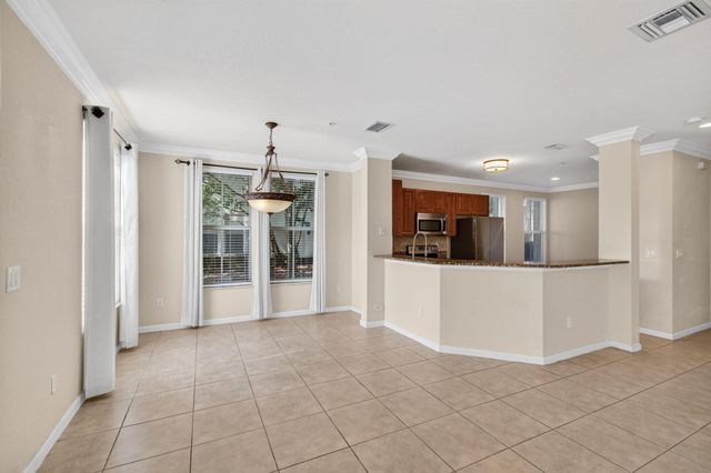 4651 Mimosa Terrace 1212, Coconut Creek, FL 33073