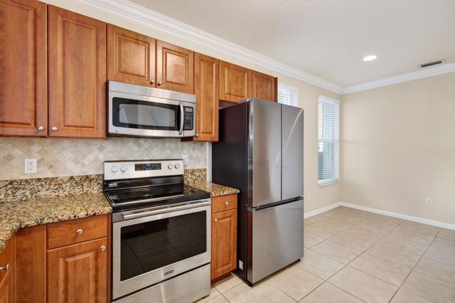 4651 Mimosa Terrace 1212, Coconut Creek, FL 33073