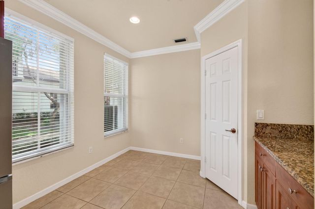 4651 Mimosa Terrace 1212, Coconut Creek, FL 33073