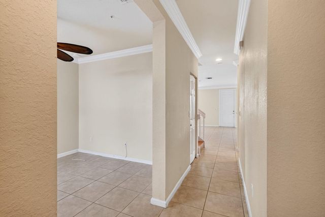 4651 Mimosa Terrace 1212, Coconut Creek, FL 33073