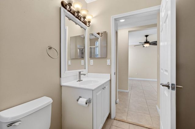 4651 Mimosa Terrace 1212, Coconut Creek, FL 33073