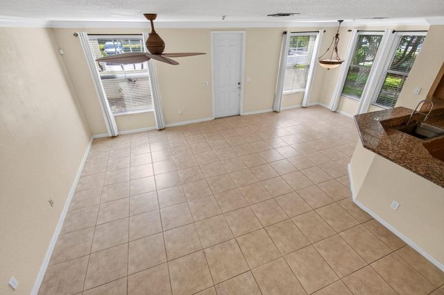 4651 Mimosa Terrace 1212, Coconut Creek, FL 33073