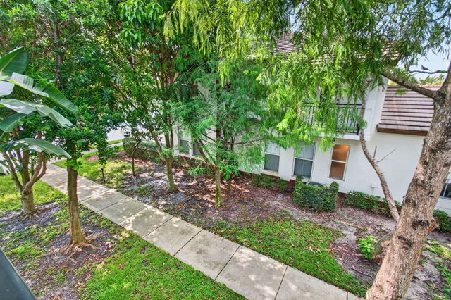 4651 Mimosa Terrace 1212, Coconut Creek, FL 33073