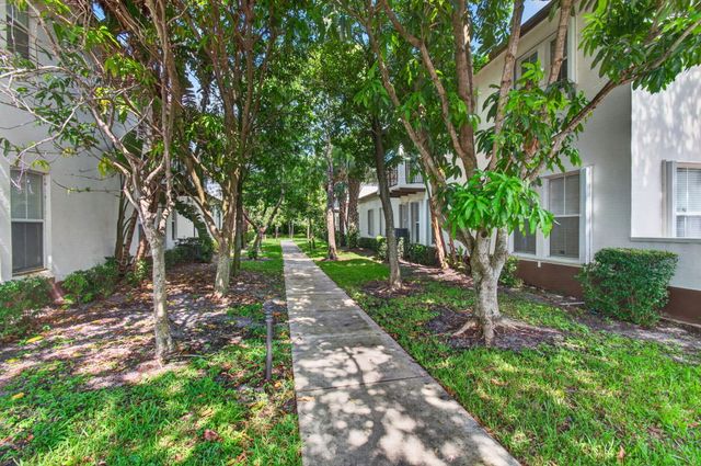 4651 Mimosa Terrace 1212, Coconut Creek, FL 33073