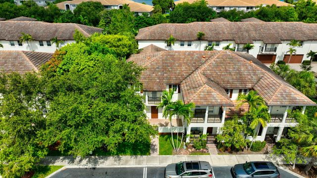 4651 Mimosa Terrace 1212, Coconut Creek, FL 33073