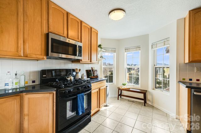 26 Golden Lane, Leicester, NC 28748