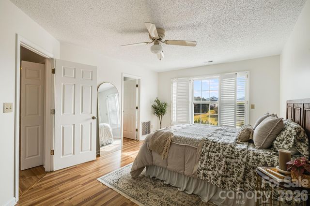 26 Golden Lane, Leicester, NC 28748