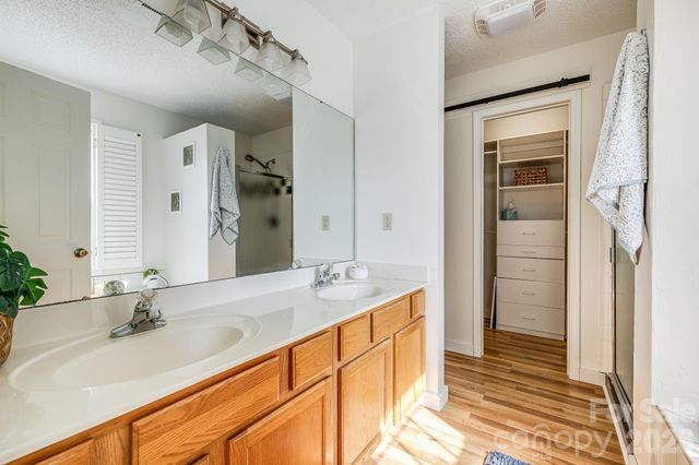 26 Golden Lane, Leicester, NC 28748