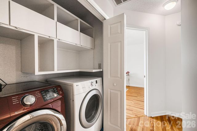 26 Golden Lane, Leicester, NC 28748