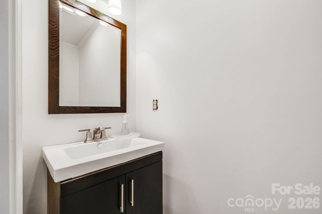 26 Golden Lane, Leicester, NC 28748