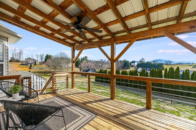 26 Golden Lane, Leicester, NC 28748