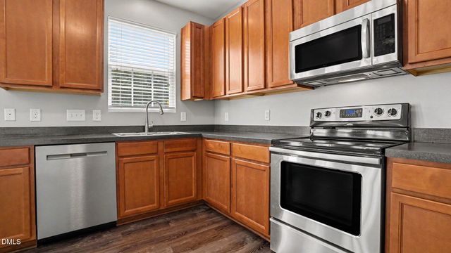 518 Macgregor Drive, Burlington, NC 27217