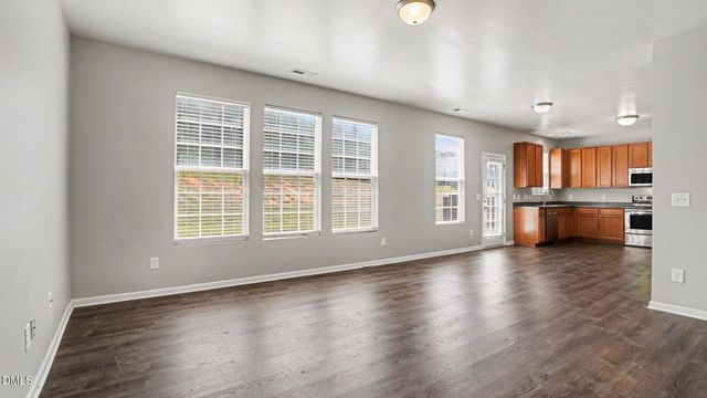 518 Macgregor Drive, Burlington, NC 27217
