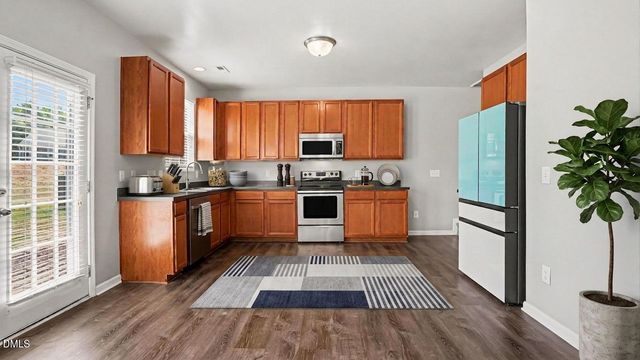 518 Macgregor Drive, Burlington, NC 27217